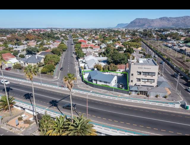 BUSINESS FOR SALE IN PLUMSTEAD